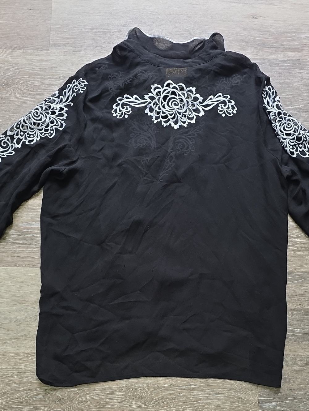 VNTG Womens Bob Mackie Wearable Art 100% Silk Embroidered Western Blouse Sz 1X - Picture 10 of 16